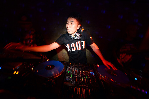 DJ Mr.Syn
