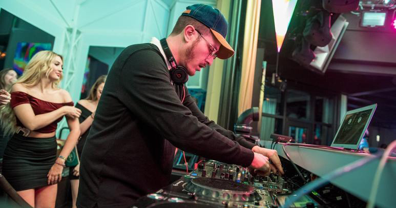 Flosstradamus