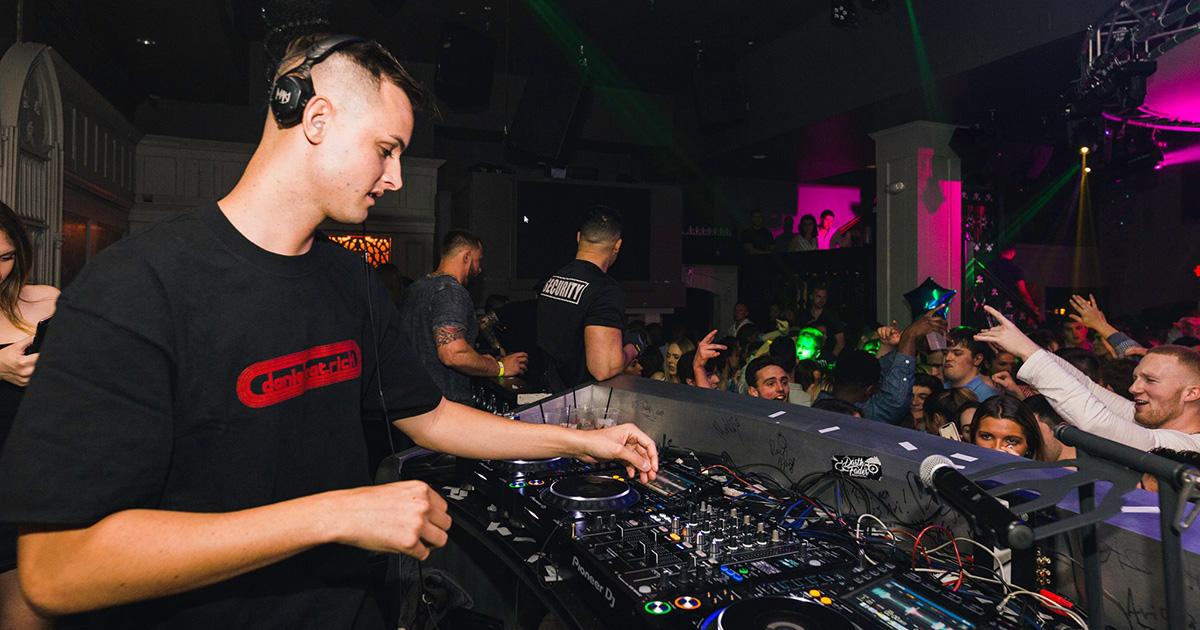 MAKJ