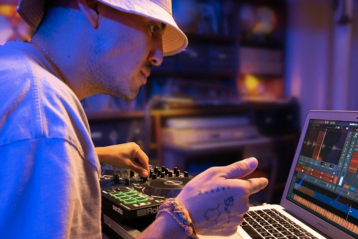 DJs Make Beats workshop