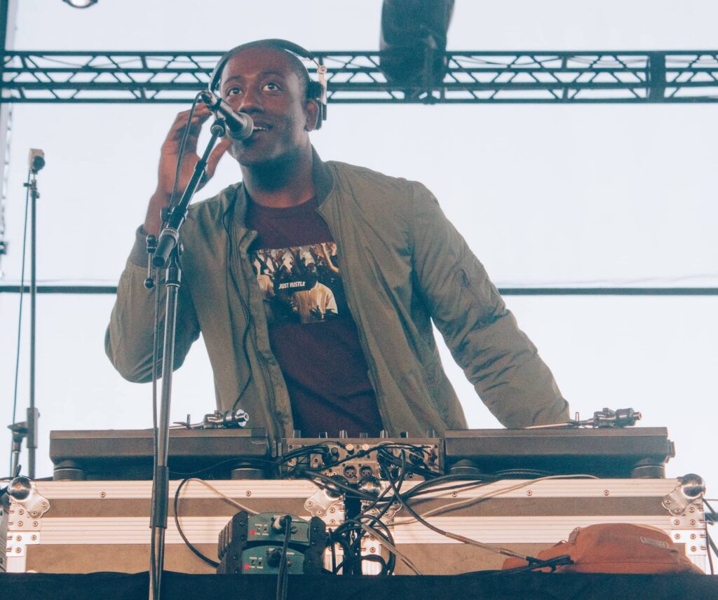 DJ-Bizzon-Photo-Concert-1024x856.jpg